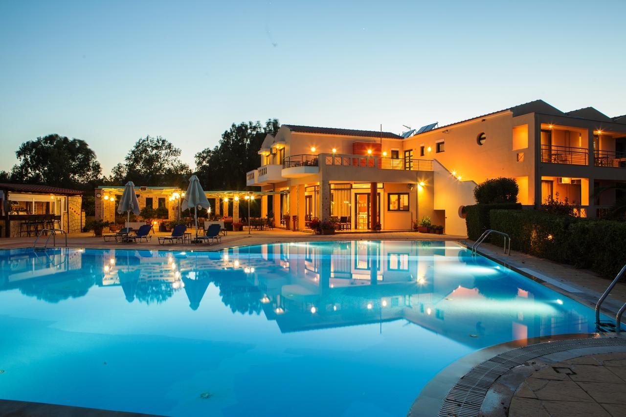 Aeolian Gaea Hotel Skala Kallonis Exterior foto
